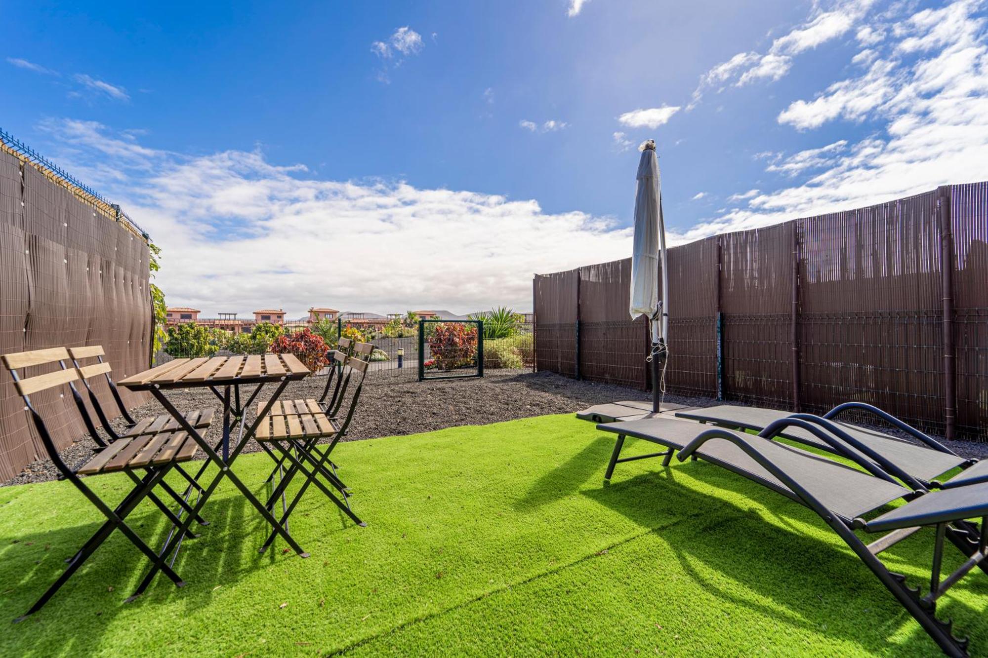 Sunshine Apartment Lajares Exterior photo